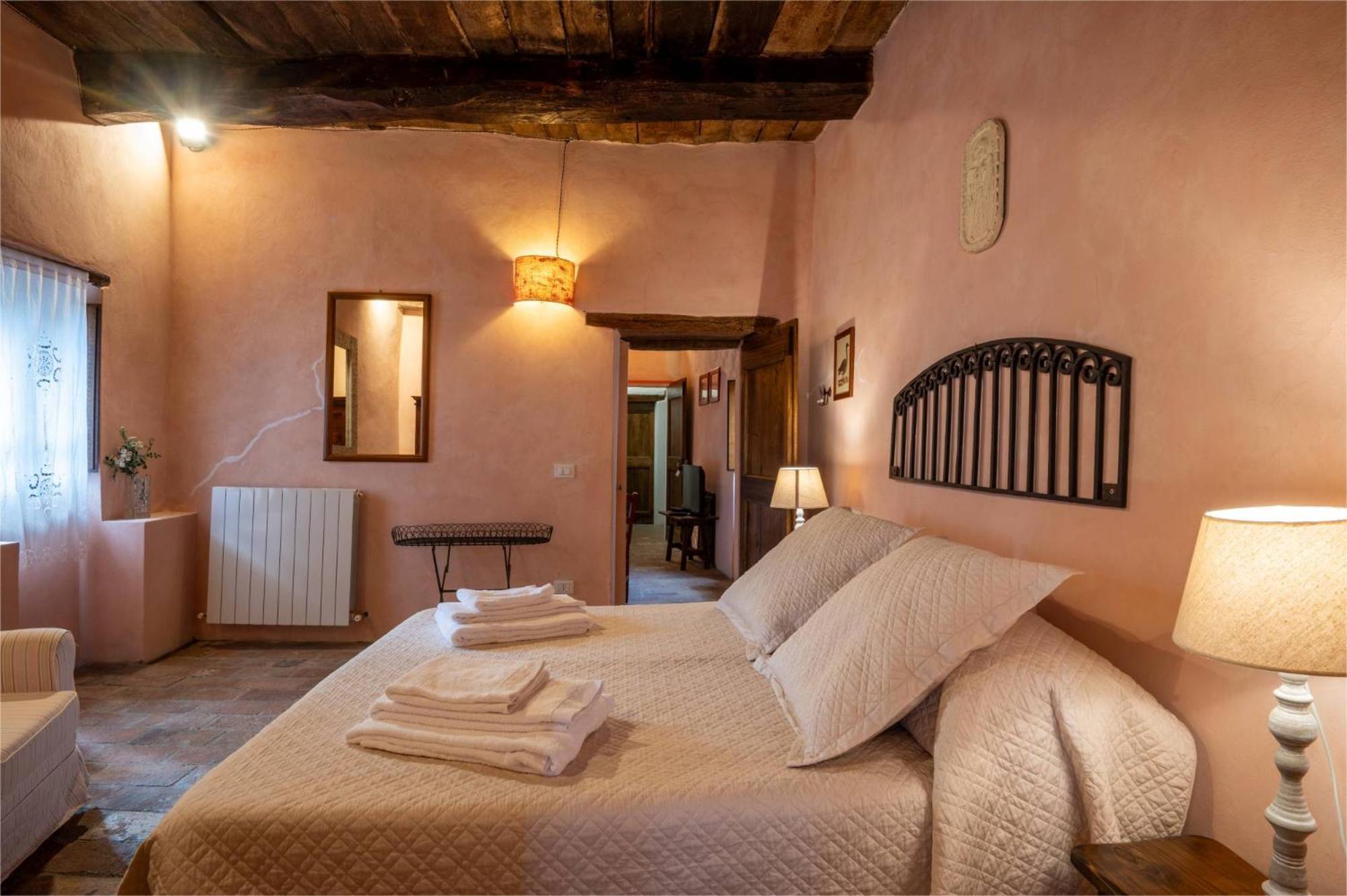 Castello Valenzino Bed & Breakfast Antognola Ngoại thất bức ảnh