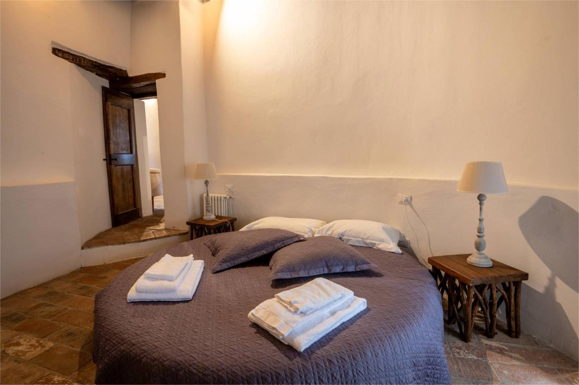 Castello Valenzino Bed & Breakfast Antognola Ngoại thất bức ảnh