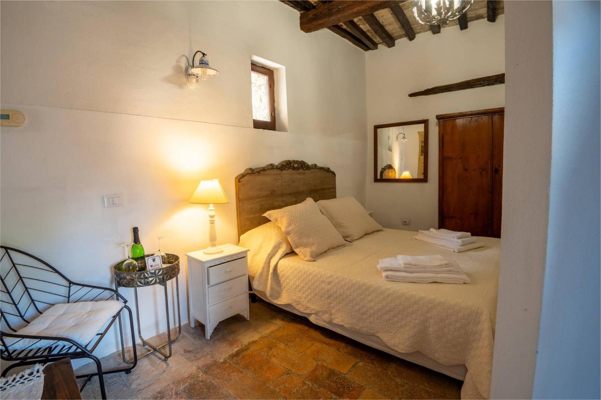 Castello Valenzino Bed & Breakfast Antognola Ngoại thất bức ảnh