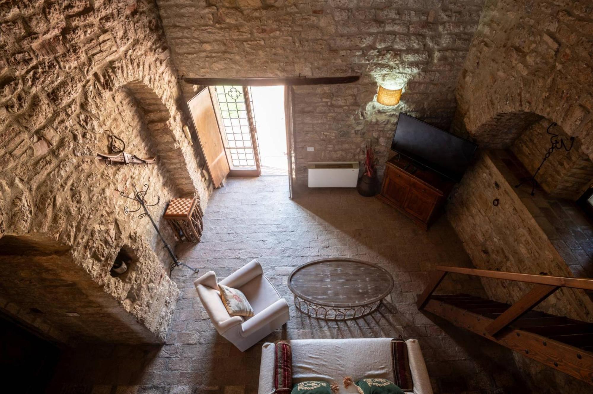 Castello Valenzino Bed & Breakfast Antognola Ngoại thất bức ảnh